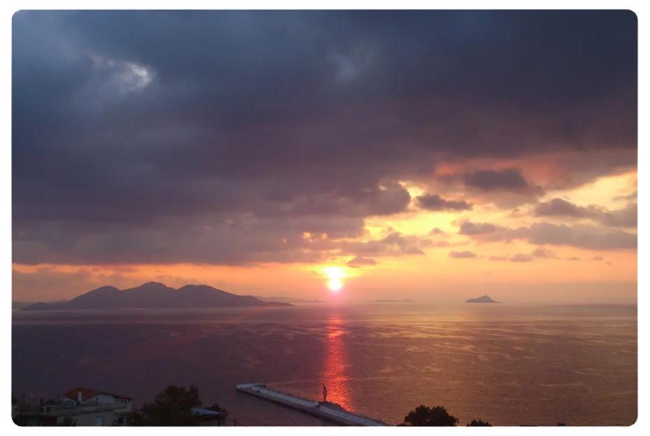 Pyrgos Traditional Village Agios Kirykos  ภายนอก รูปภาพ