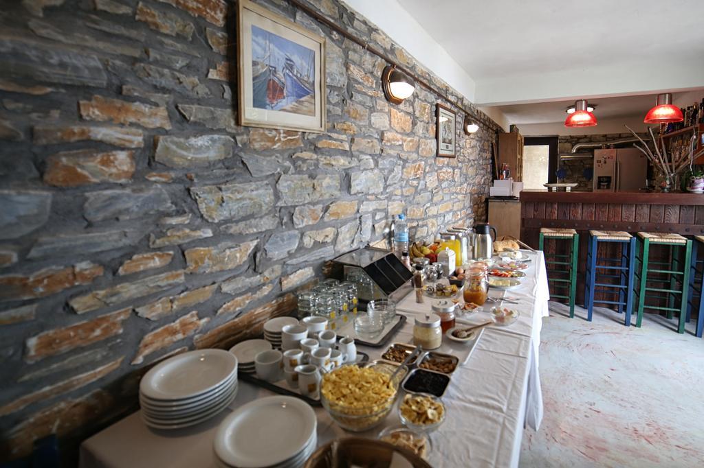 Pyrgos Traditional Village Agios Kirykos  ภายนอก รูปภาพ