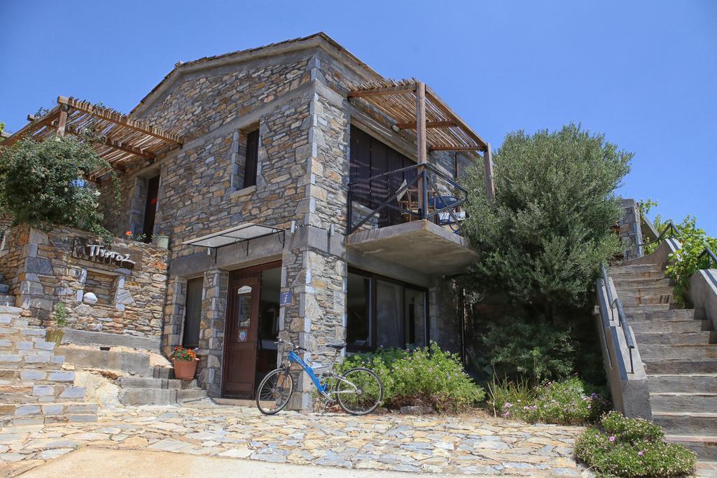 Pyrgos Traditional Village Agios Kirykos  ภายนอก รูปภาพ