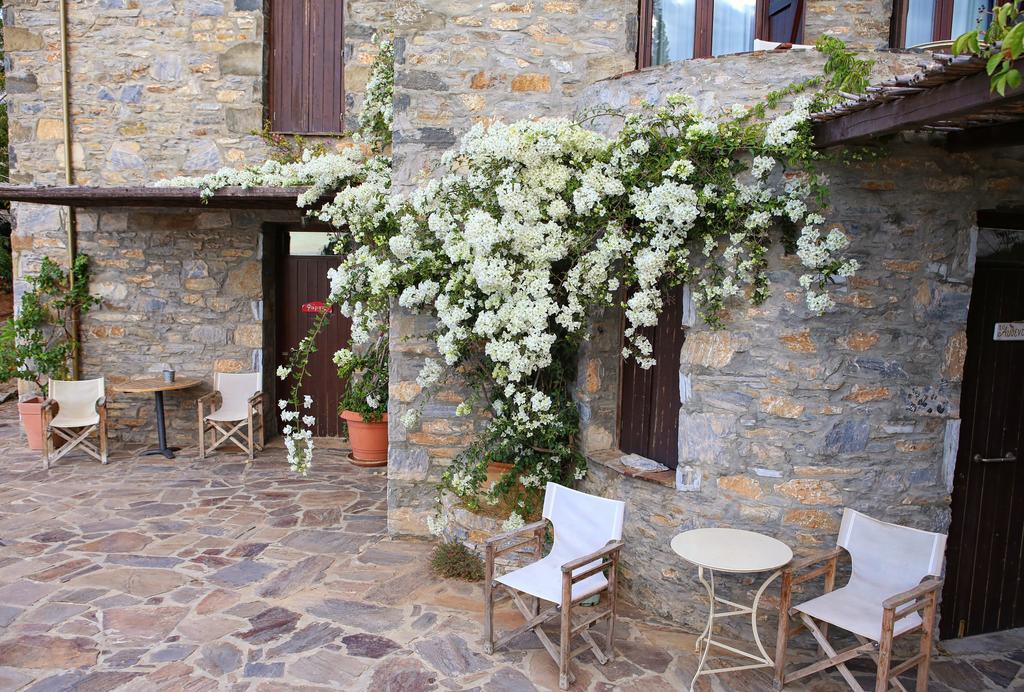 Pyrgos Traditional Village Agios Kirykos  ภายนอก รูปภาพ
