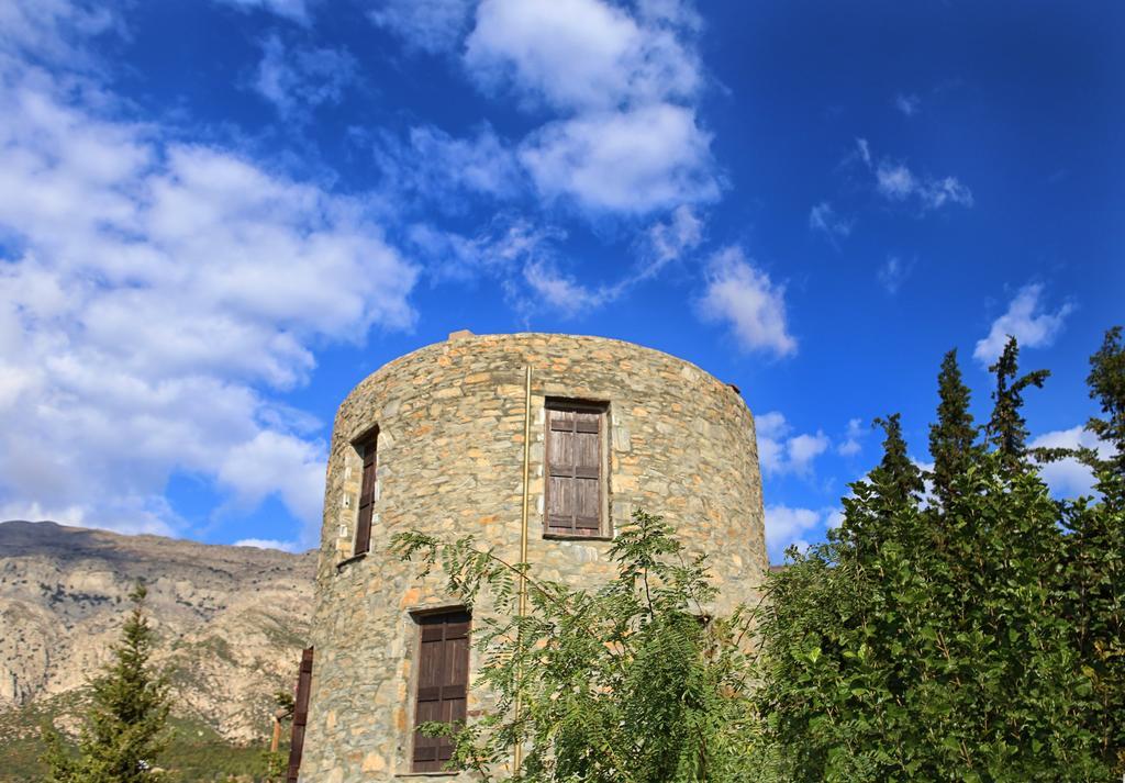 Pyrgos Traditional Village Agios Kirykos  ภายนอก รูปภาพ
